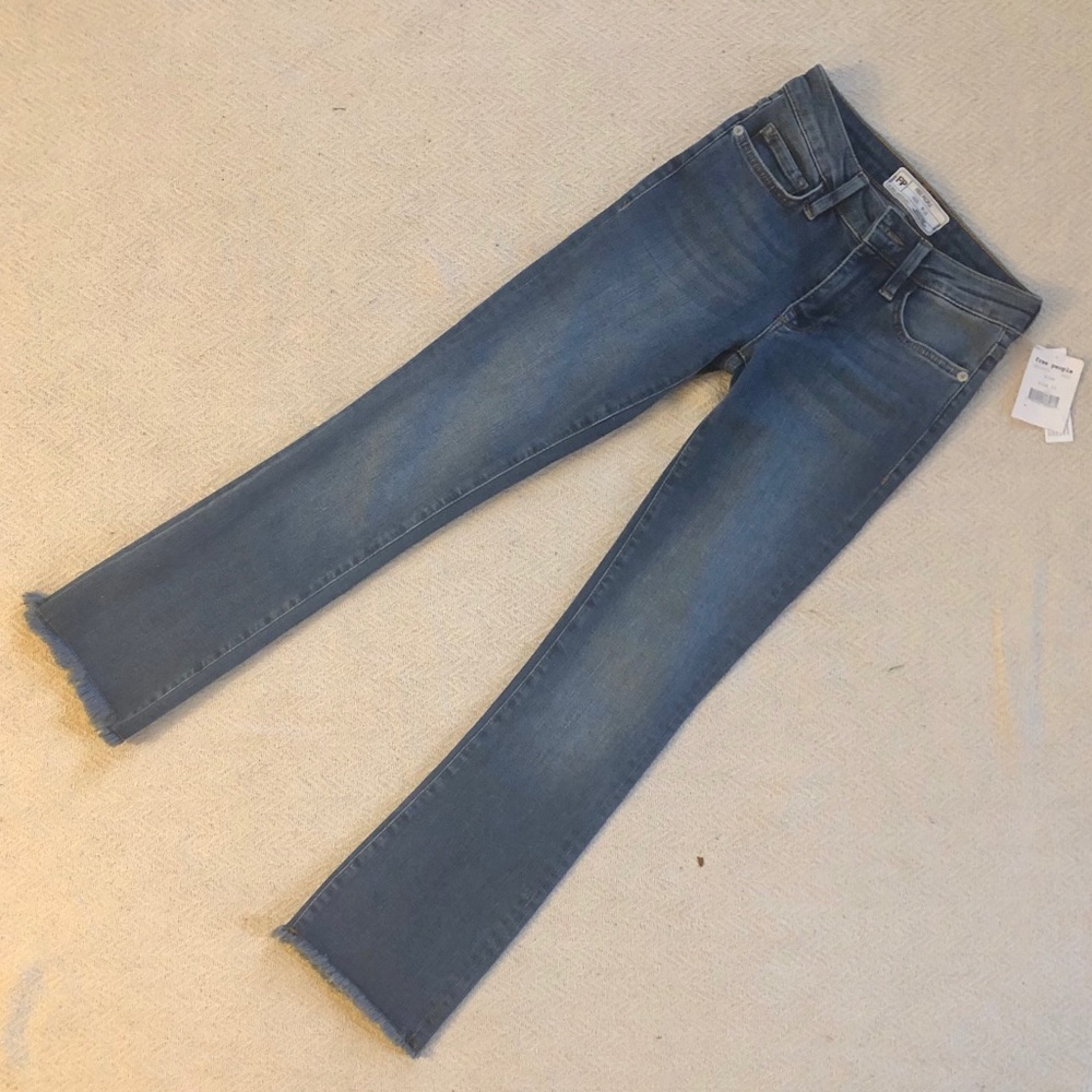 NWT Free People Cropped Raw-Hem Straight Jeans